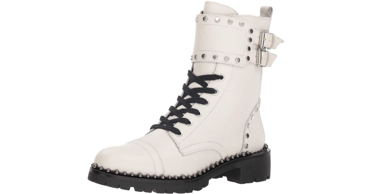what to wear to a wedding in the snow