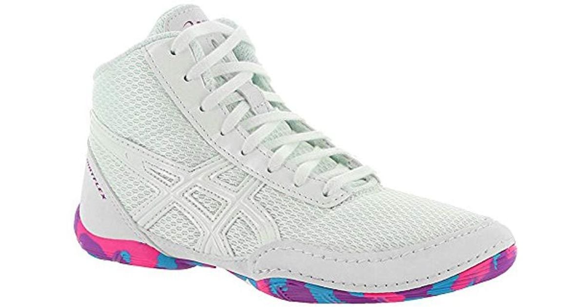 white asic wrestling shoes