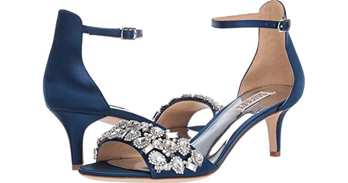 badgley mischka lara evening shoes