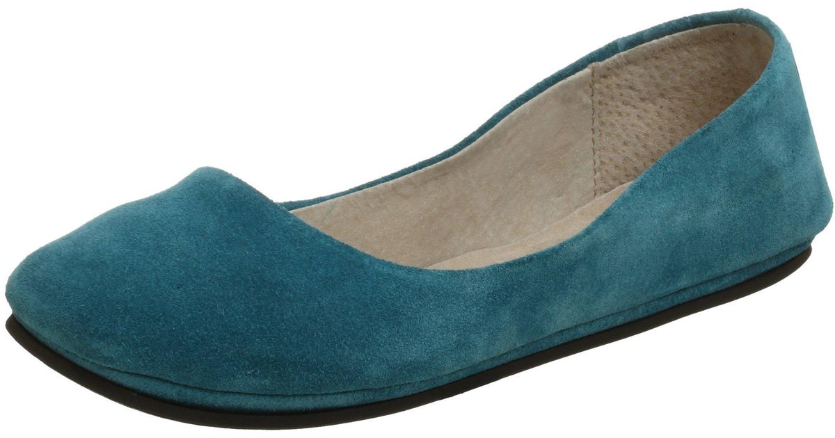 flats with teal soles