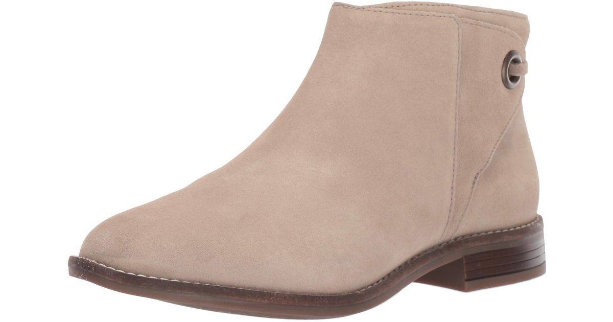 clarks camzin bow