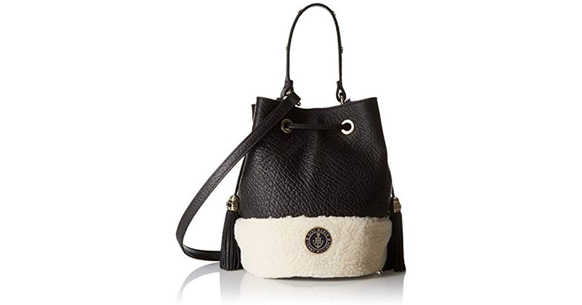 tommy hilfiger bucket bag