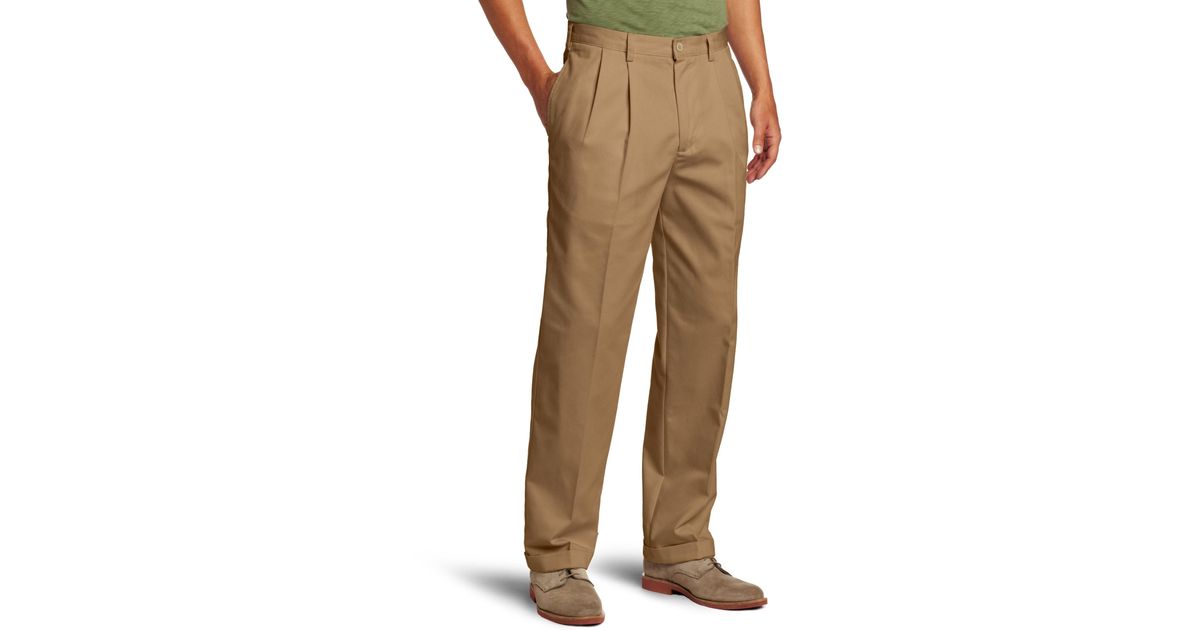Izod American Chino Pleated Pant in 