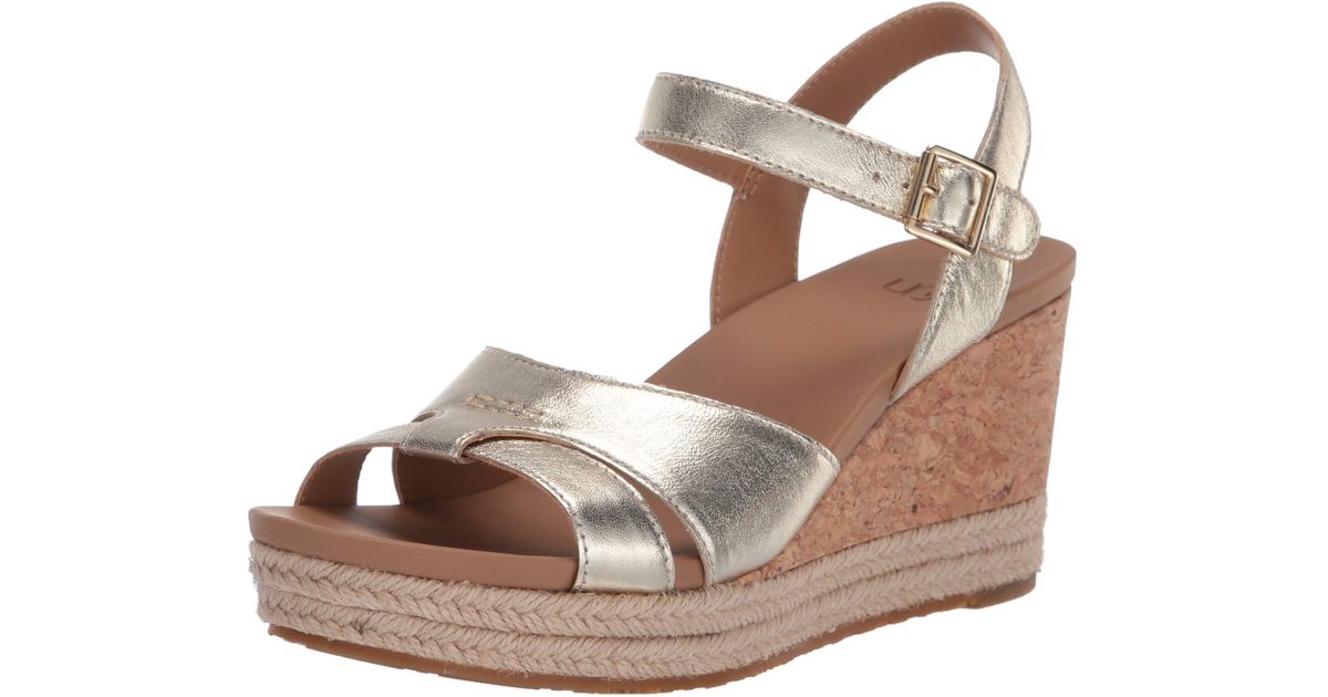 UGG Leather Cloverdale Sandal in Gold (Metallic) - Save 41% - Lyst