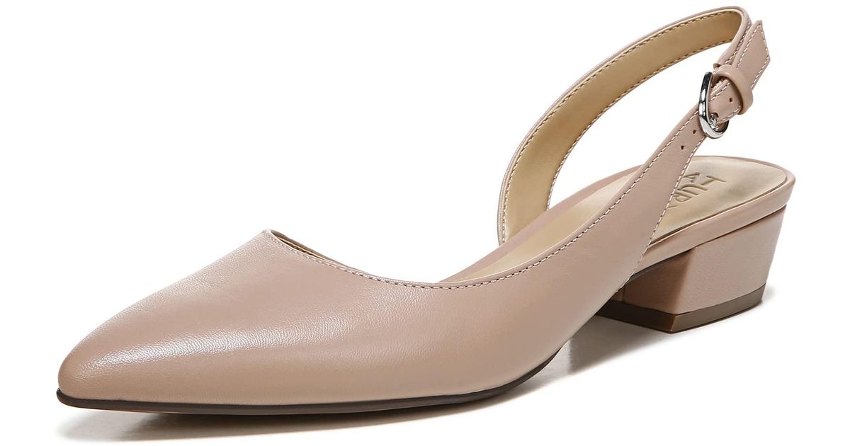 Naturalizer Banks Slingback Pump | Lyst