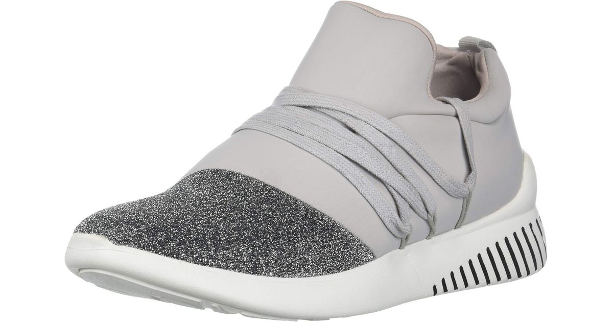 DV by Dolce Vita Rumble Sneaker in Gray - Lyst