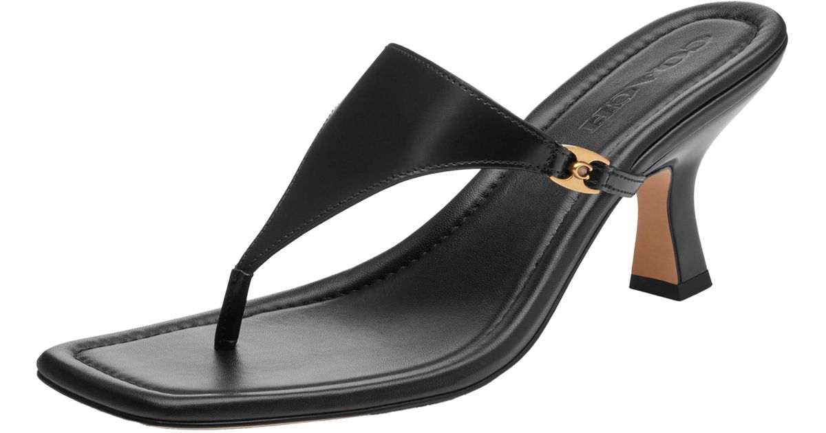 【COACH】Women's Heritage Hardware Thong Sandals Amazon.com | Coach Women's Heritage Hardware Thong Sandal