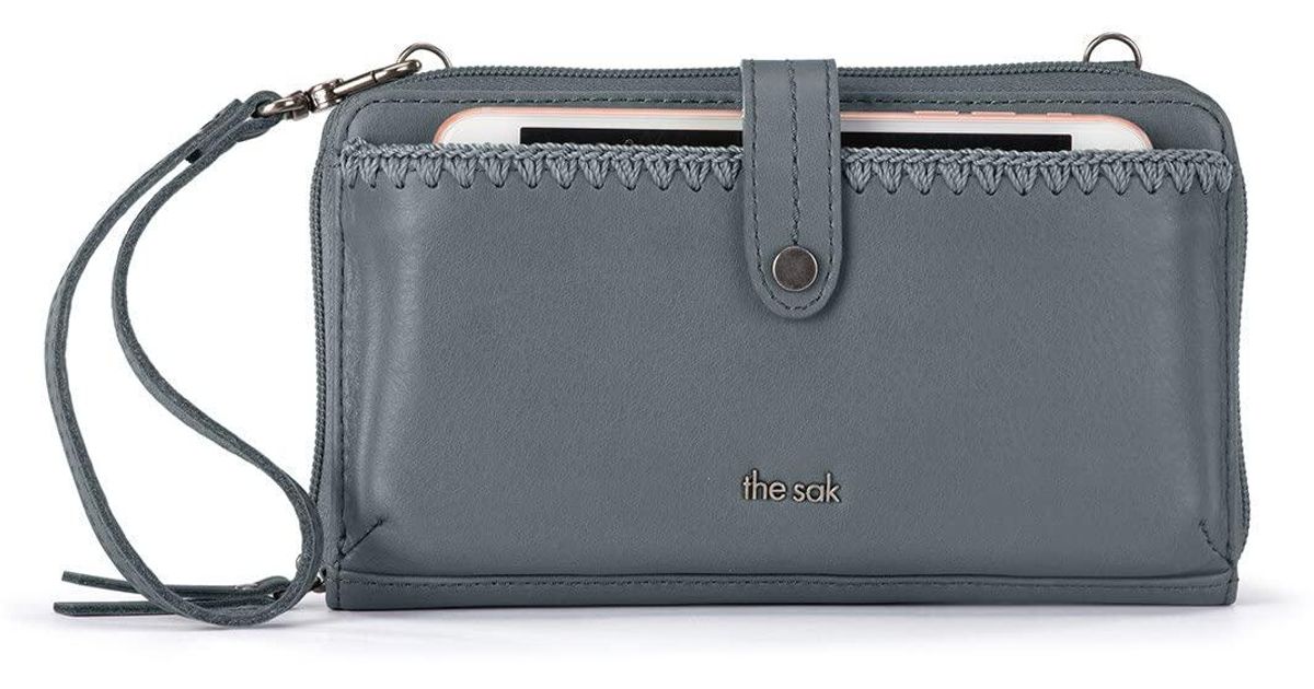 The Sak Iris Large Smartphone Crossbody Bag In Leather in Dusty Blue ii