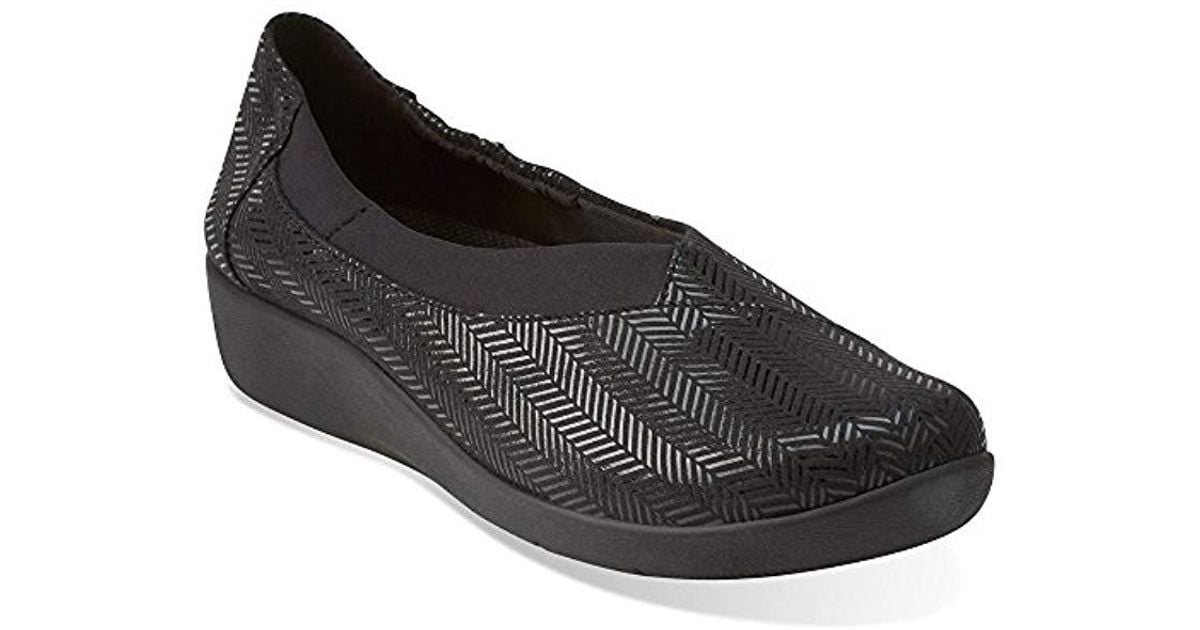 clarks women's cloudsteppers sillian jetay flat