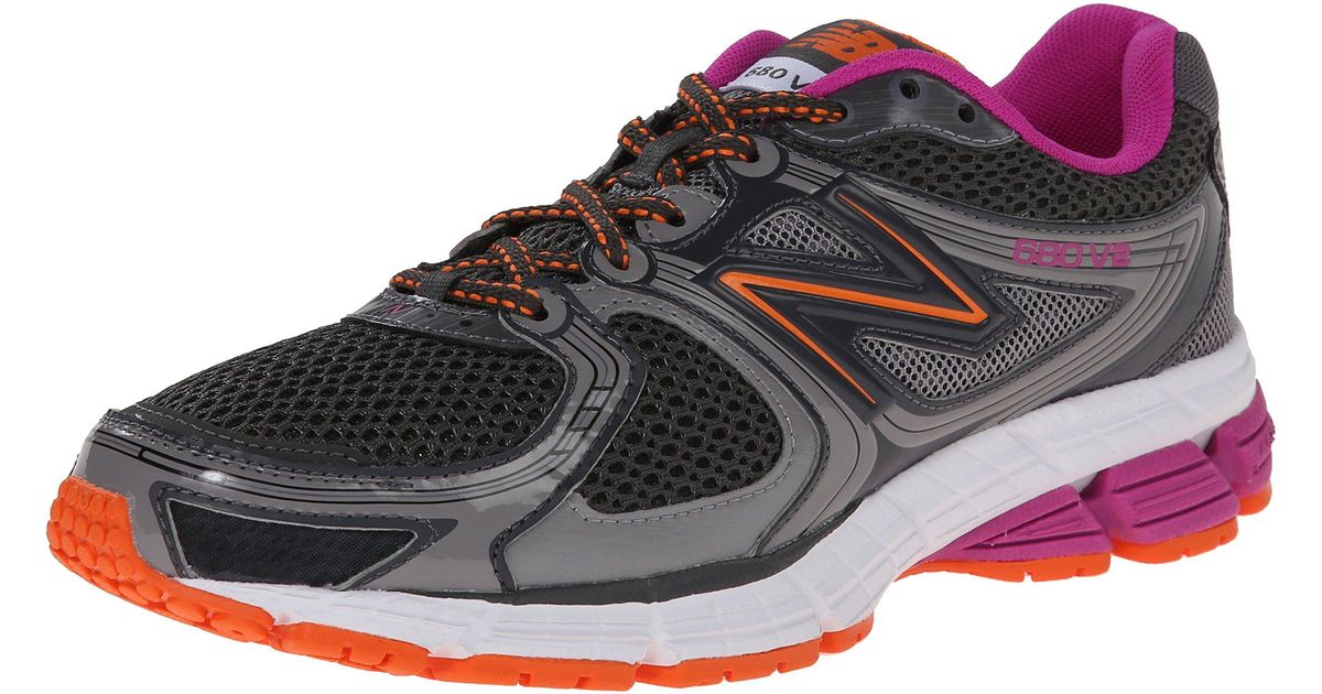 New Balance 680 V2 Running Shoe in Black Lyst