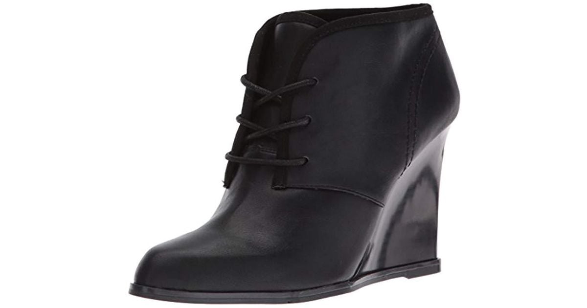 nine west querna ankle boots