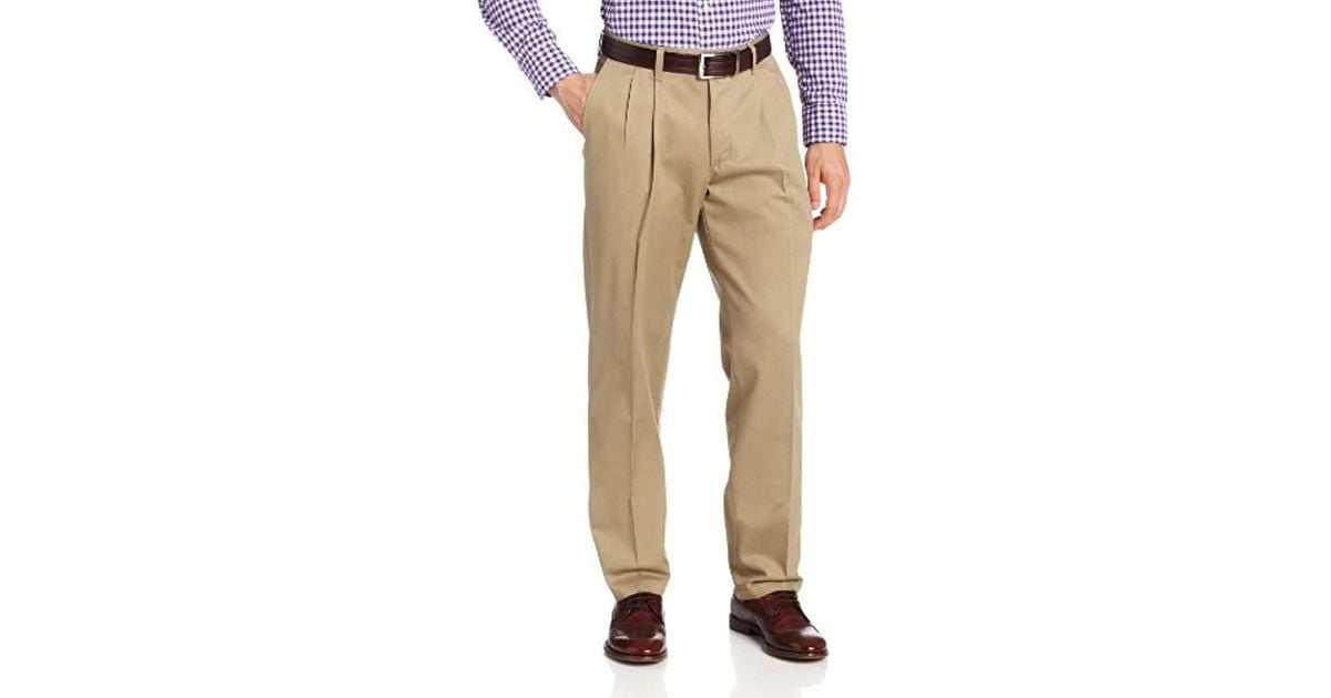 Lee Jeans Cotton Stain-resistant Relaxed-fit Pleated Pant in Dark Khaki (Natural) for Men - Save