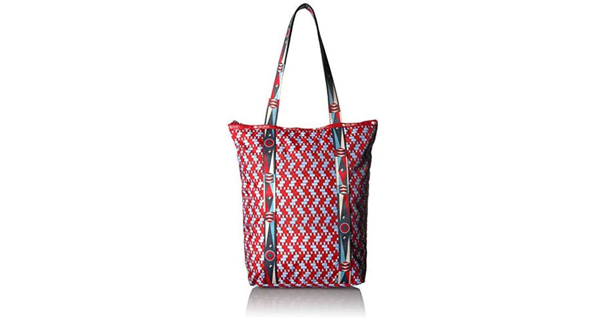 abstract daily tote
