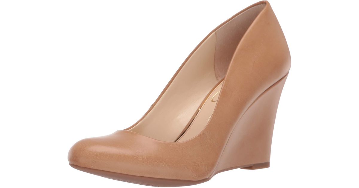 jessica simpson cash wedge