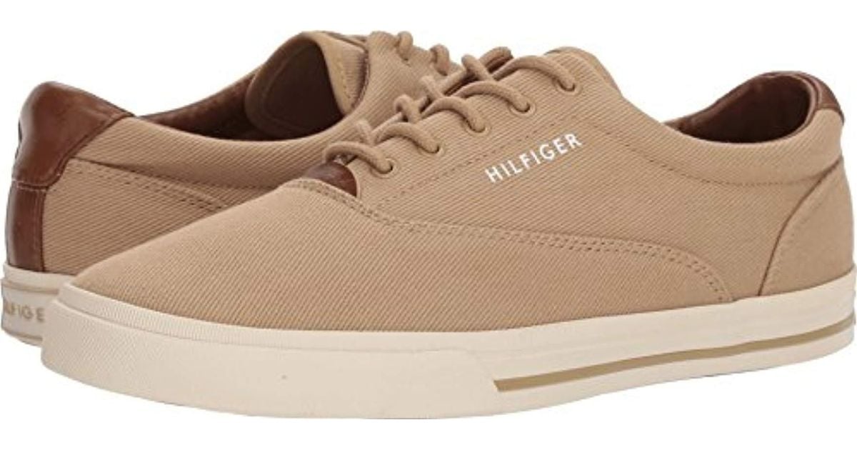 tommy hilfiger men's phelipo sneaker