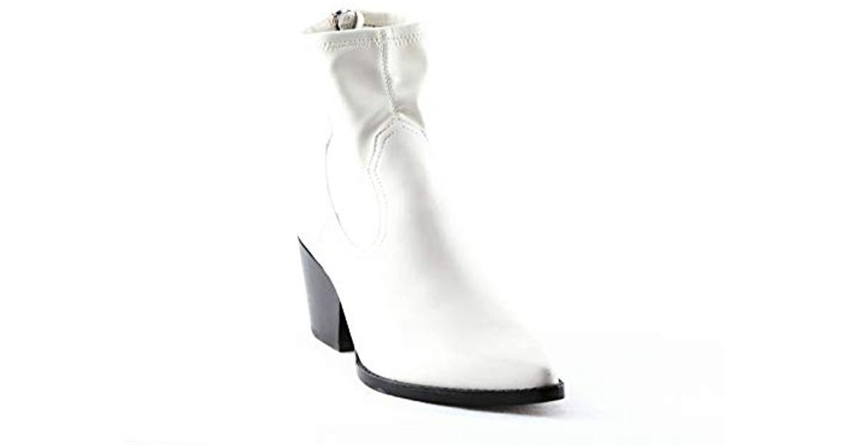 Dolce Vita Shanta Ankle Boot in White 