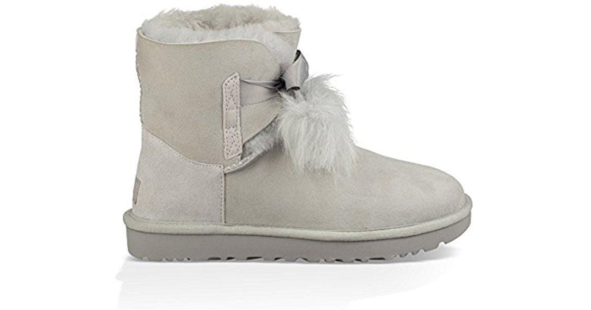 uggs with puff balls