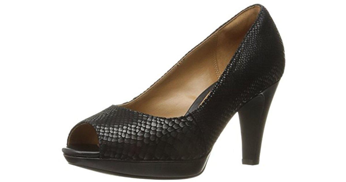clarks narine rowe pumps
