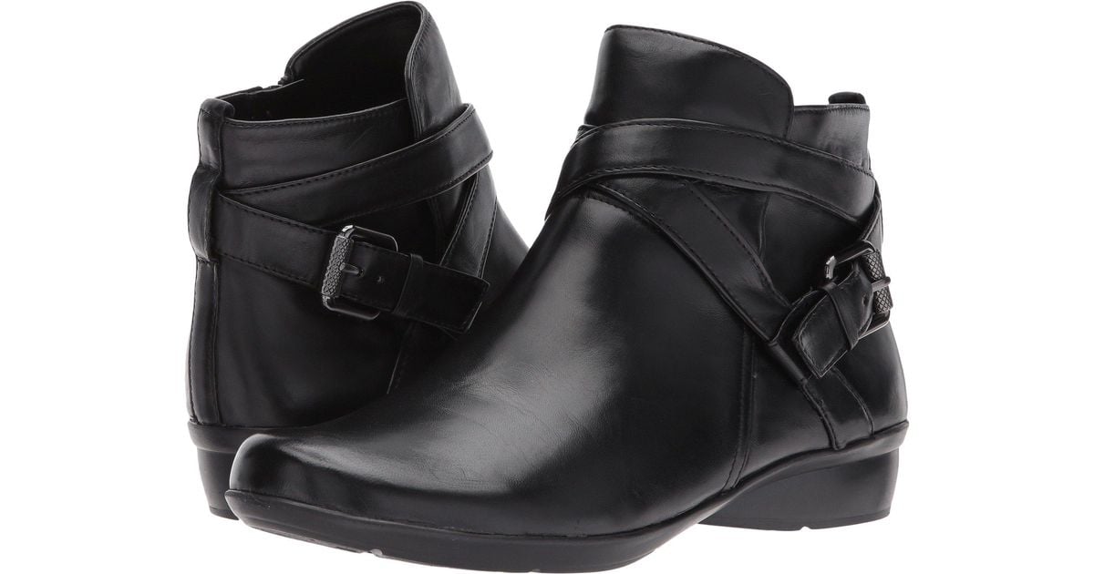 Naturalizer hotsell cassandra boot