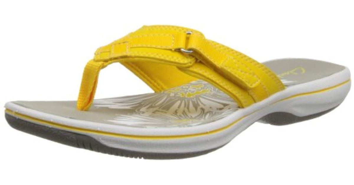 clarks yellow flip flops