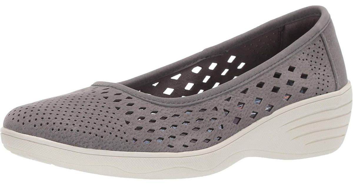 skechers kiss laser cut