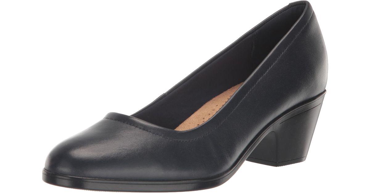clarks emily alexa pump