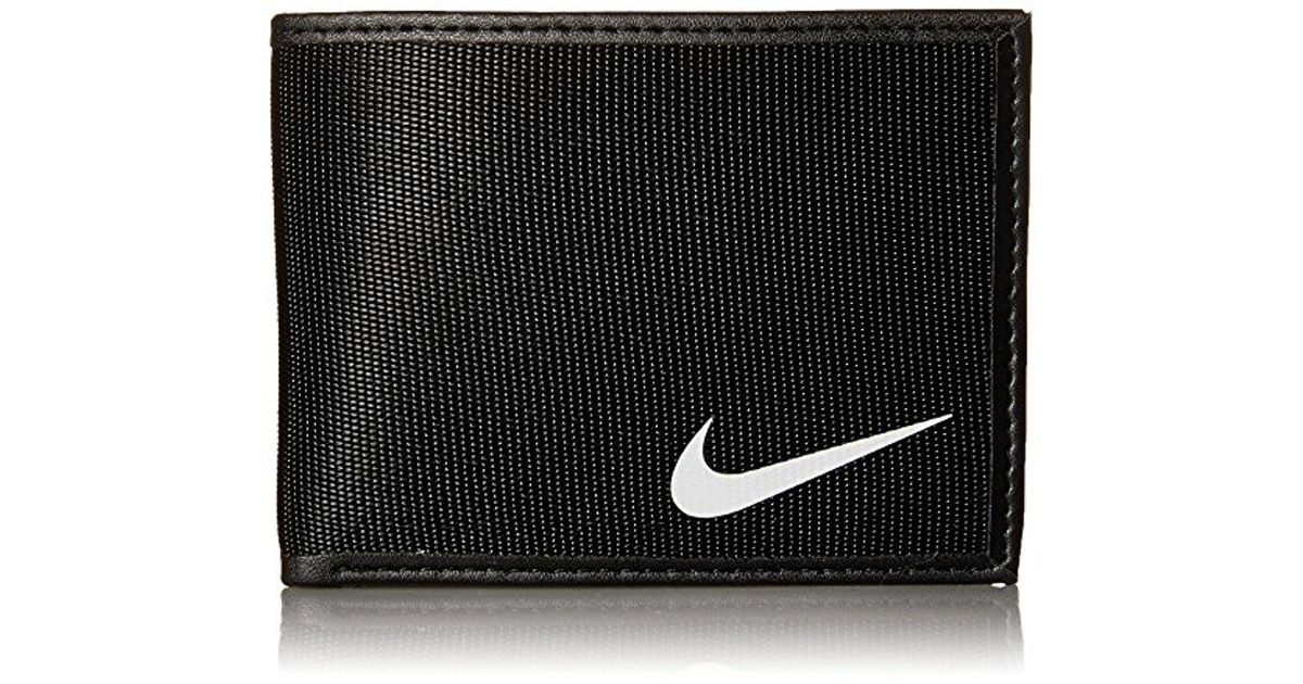 Nike Tech Essentials Slimfold Wallet in Black for Men | Lyst