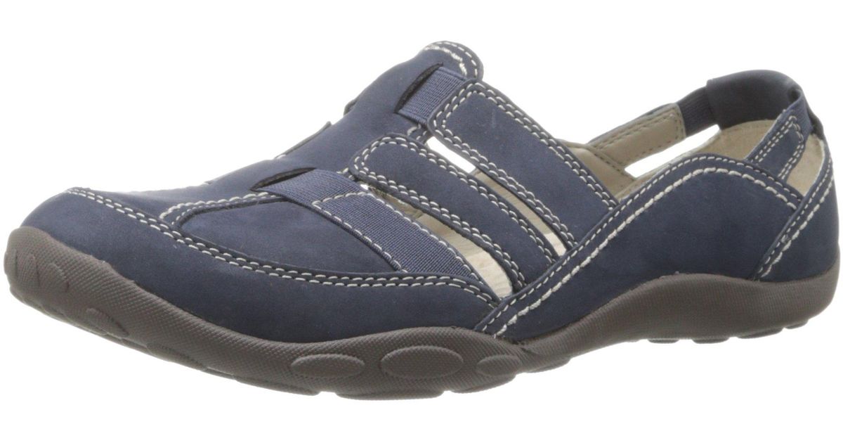 clarks haley stork navy
