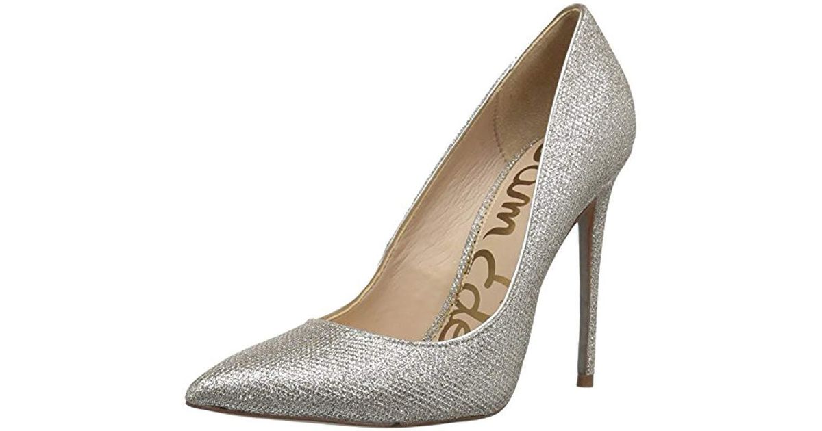 danna pointed toe pump