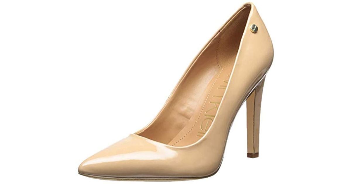 Calvin Klein Brady Pump in Natural