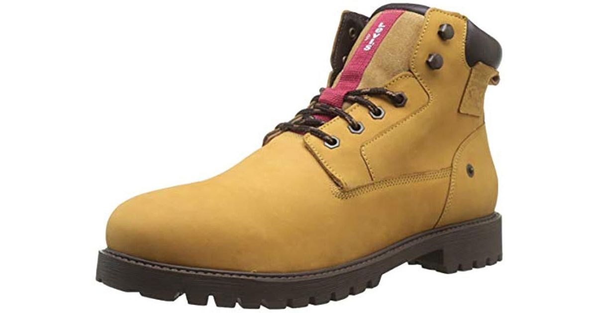 levis yellow boots
