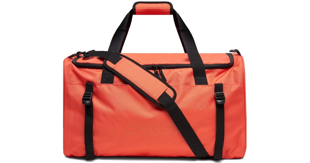 oakley duffel bolsa with wheels