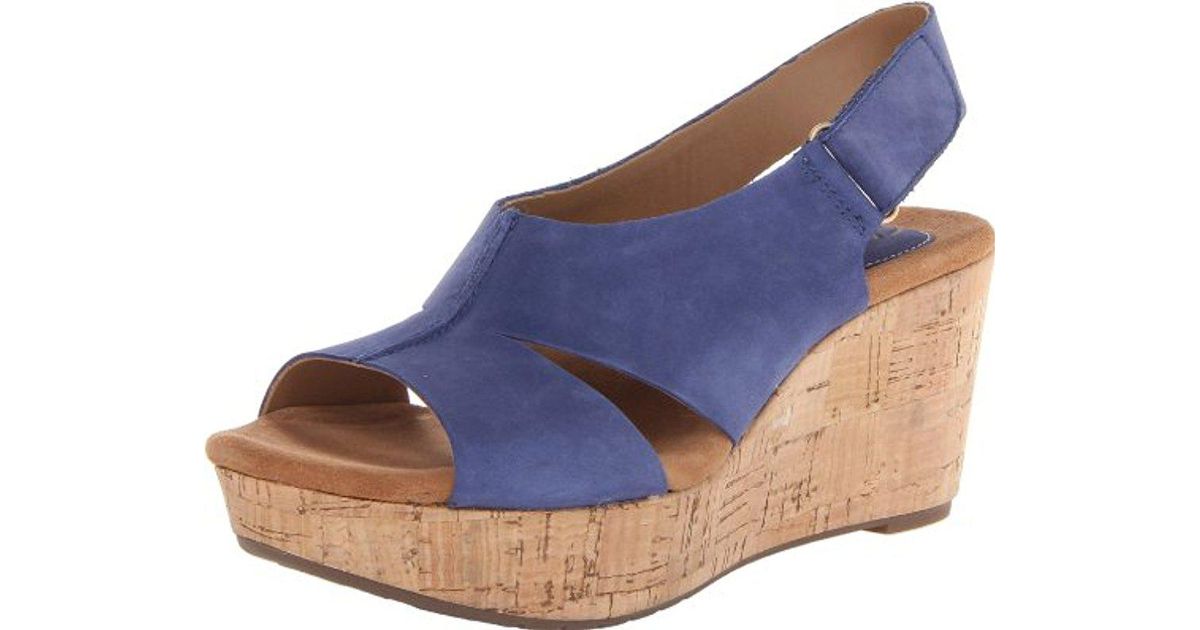 clarks lizzie wedges