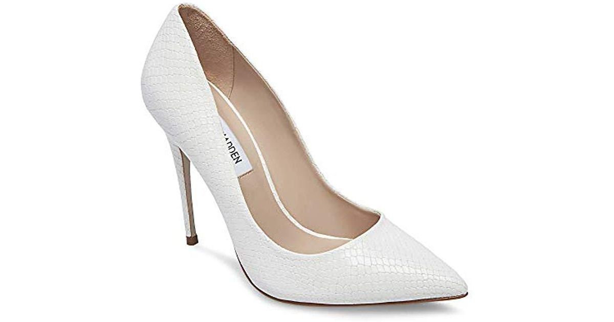 steve madden white pumps