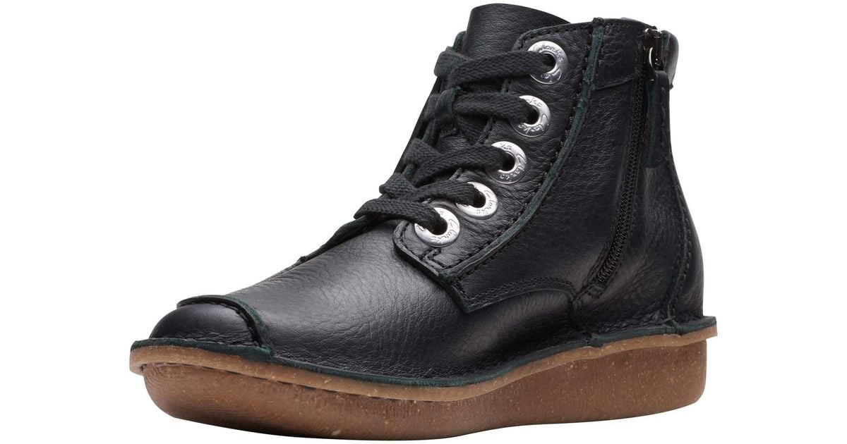 Clarks Funny Cedar Fashion Boot in Black Lyst UK