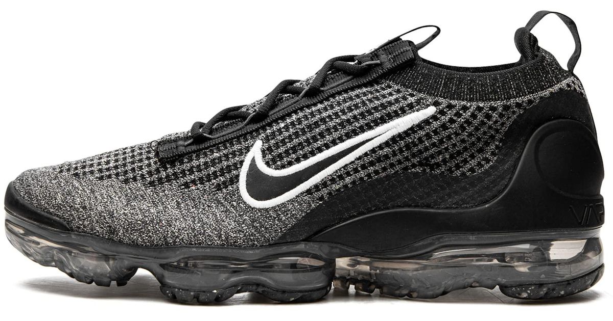 vapormax white and black