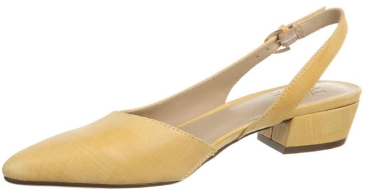 naturalizer women's banks pump