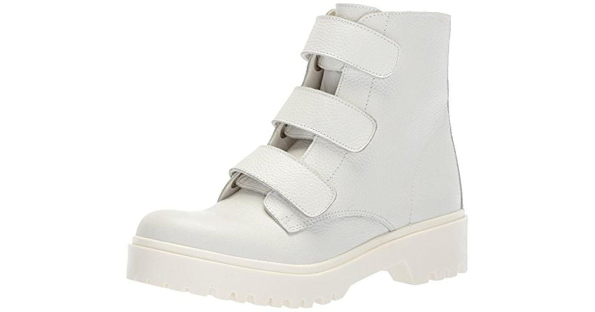steve madden white leather boots