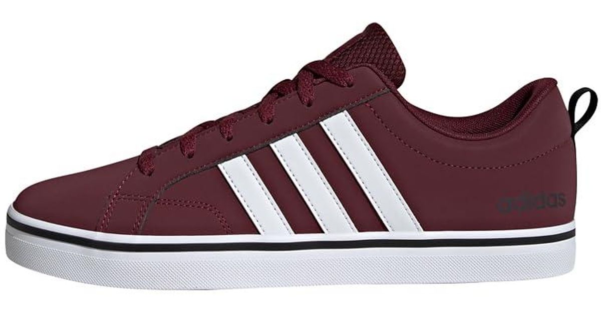 vs pace sneaker