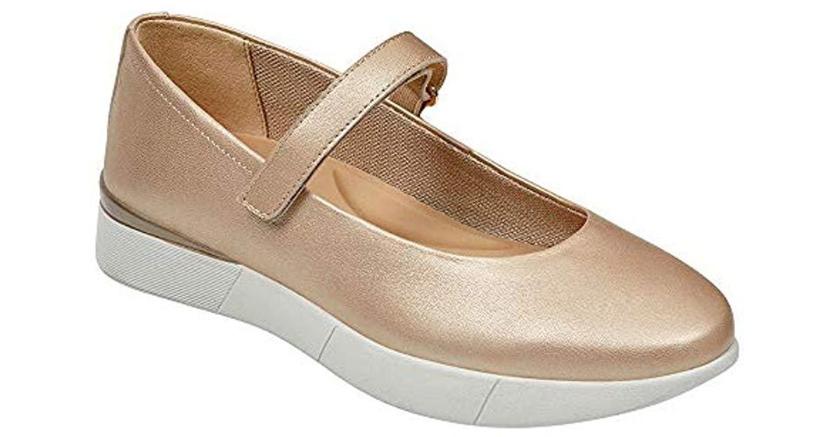 easy spirit gold mary jane flats