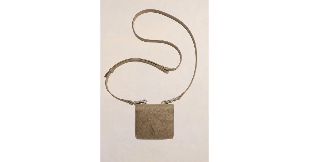 【 AMI 】AMI DE COEUR STRAP CARDHOLDER Black/Vibrated Silver Paris Paris Strap Card Holder | AMI PARIS