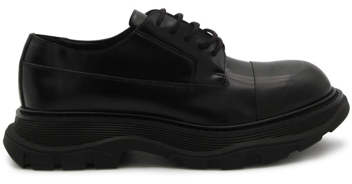 Alexander McQueen Leather Tread Derby Shoes in Black for Men | Lyst