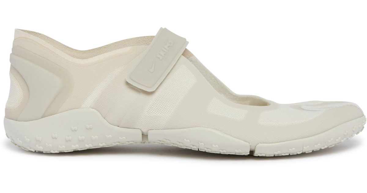 Skims Rift Mesh Nike Skims Rift Mesh in White | Lyst UK