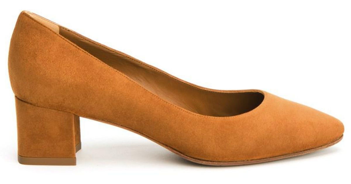 Aquatalia Suede Philo in Caramel (Brown 