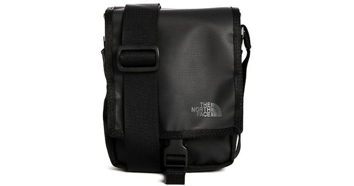 The North Face Bardu Flight Bag in Black for Men - Lyst