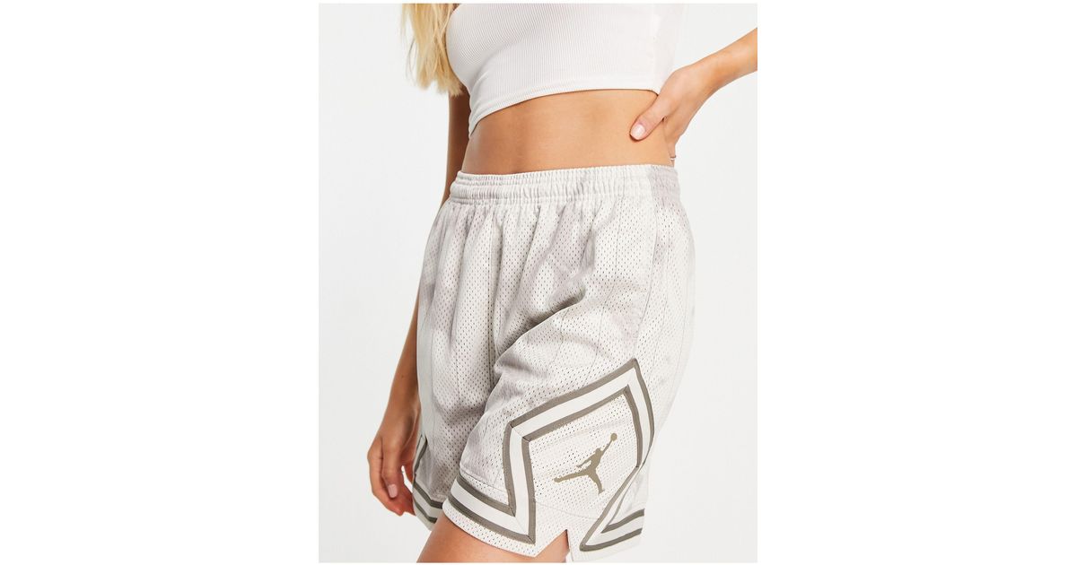 Nike Nike Heritage Diamond Basketball Shorts in Natural Lyst Canada