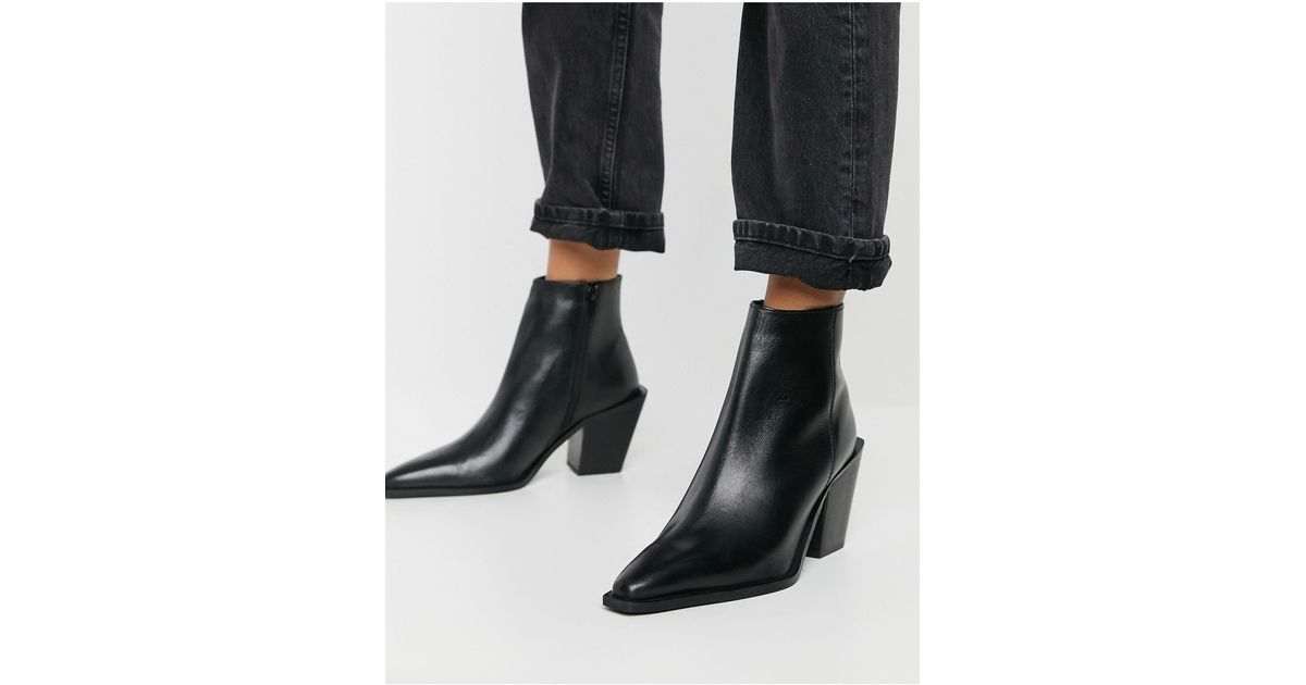 Schuh Barney Mid Heeled Ankle Boot With 