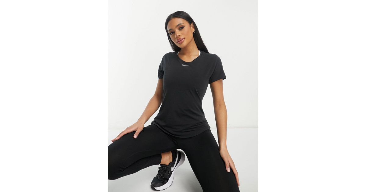 dri fit top nike