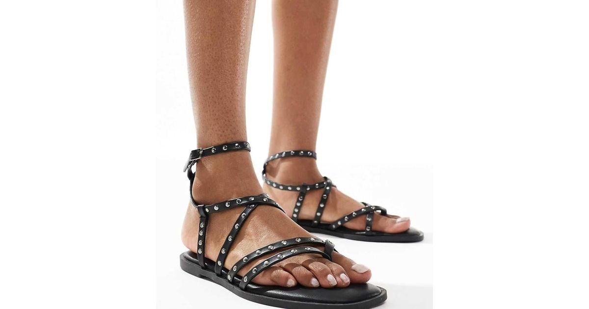 Sandalias Negras Con Diseño De Tiras Con Tachuelas Fierce De de