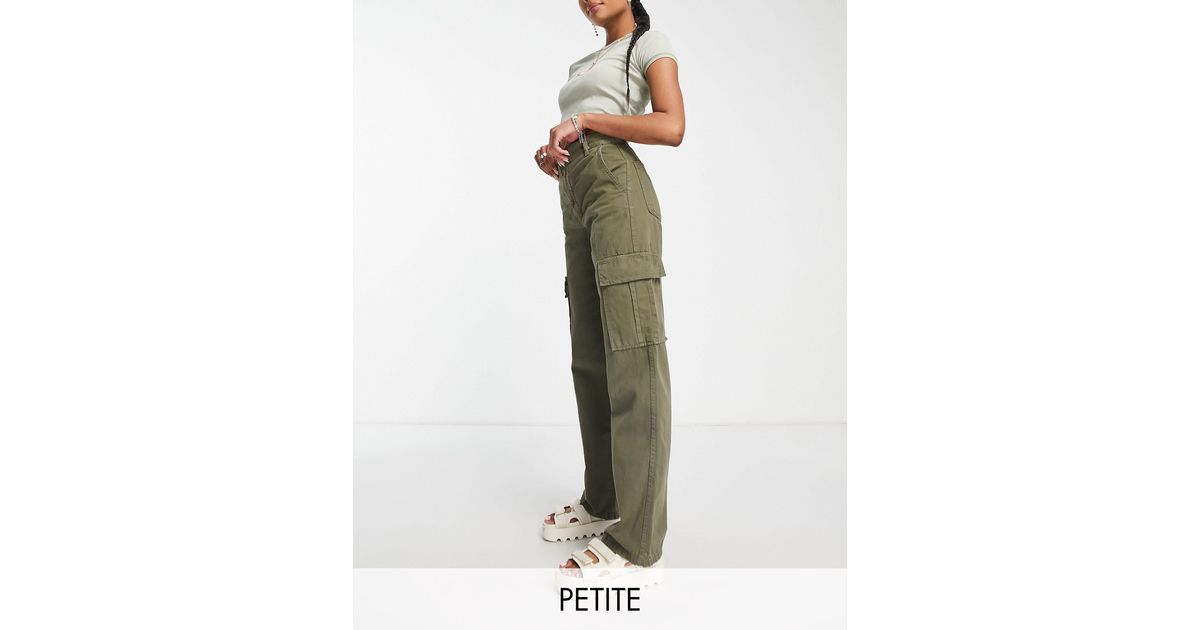 stradivarius cargos